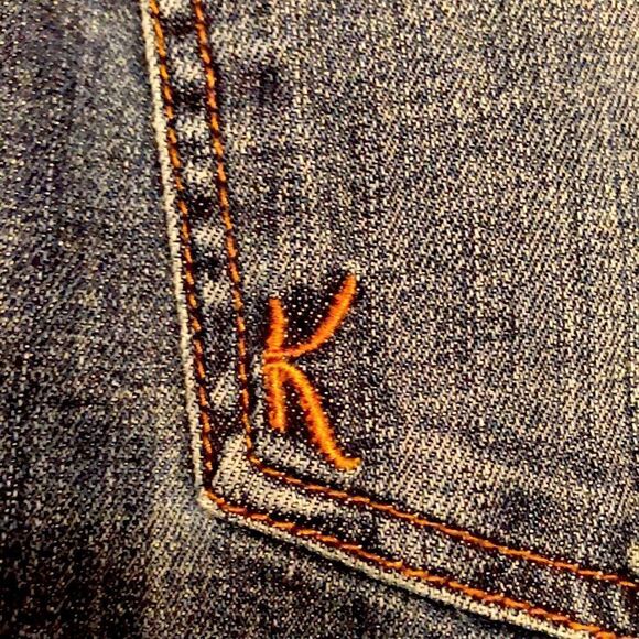 Kut from the Kloth jeans Size 6 medium wash with fading and whiskering raw hem - Picture 11 of 14